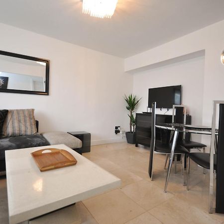 Modern 2 Bed Apartment Luton (Bedfordshire) Exterior foto