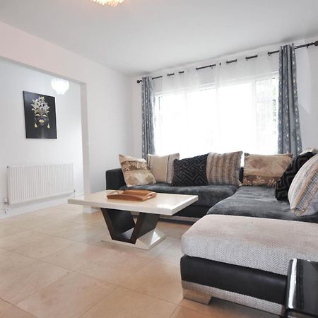 Modern 2 Bed Apartment Luton (Bedfordshire) Exterior foto