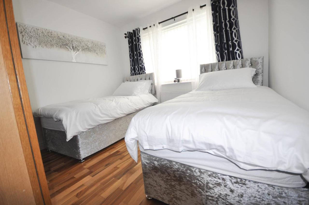 Modern 2 Bed Apartment Luton (Bedfordshire) Exterior foto