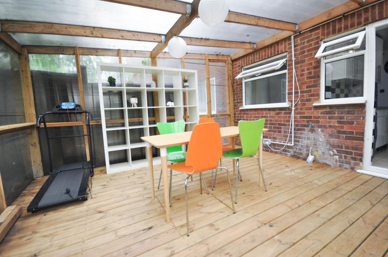 Modern 2 Bed Apartment Luton (Bedfordshire) Exterior foto