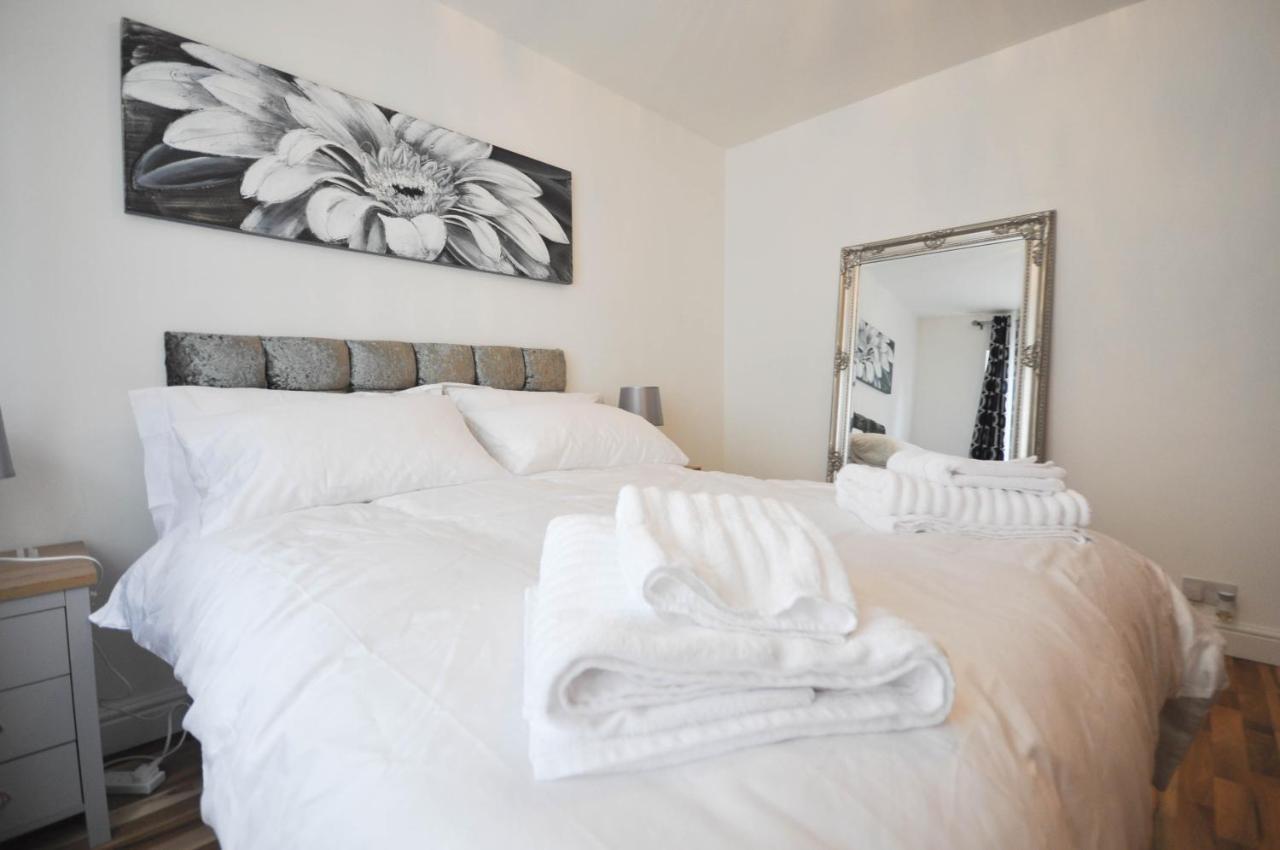 Modern 2 Bed Apartment Luton (Bedfordshire) Exterior foto